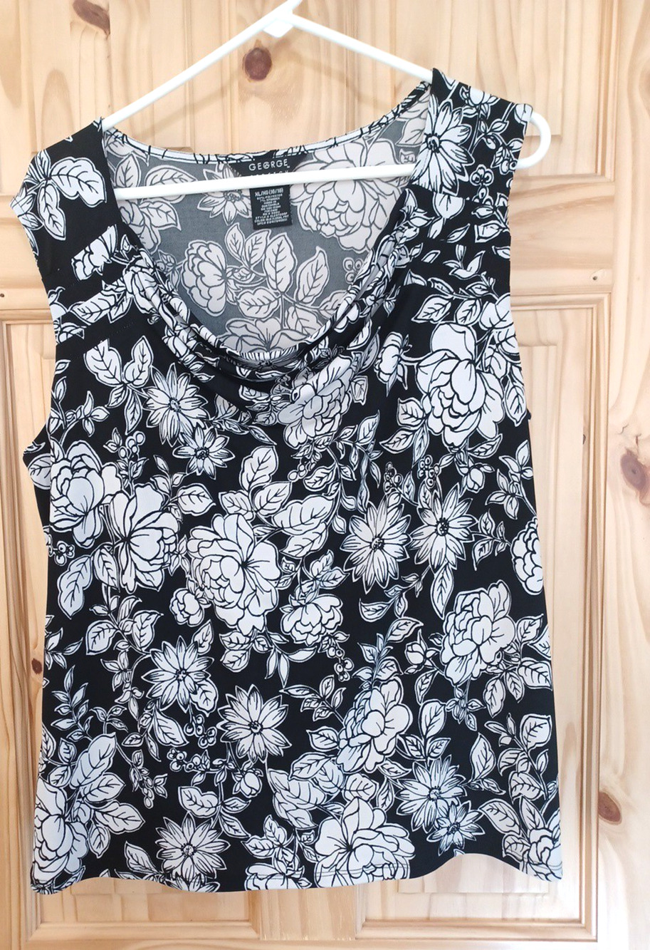 George Womens Black White Floral Sleeveless Draped Neck Tank Top Sz XL Stretch